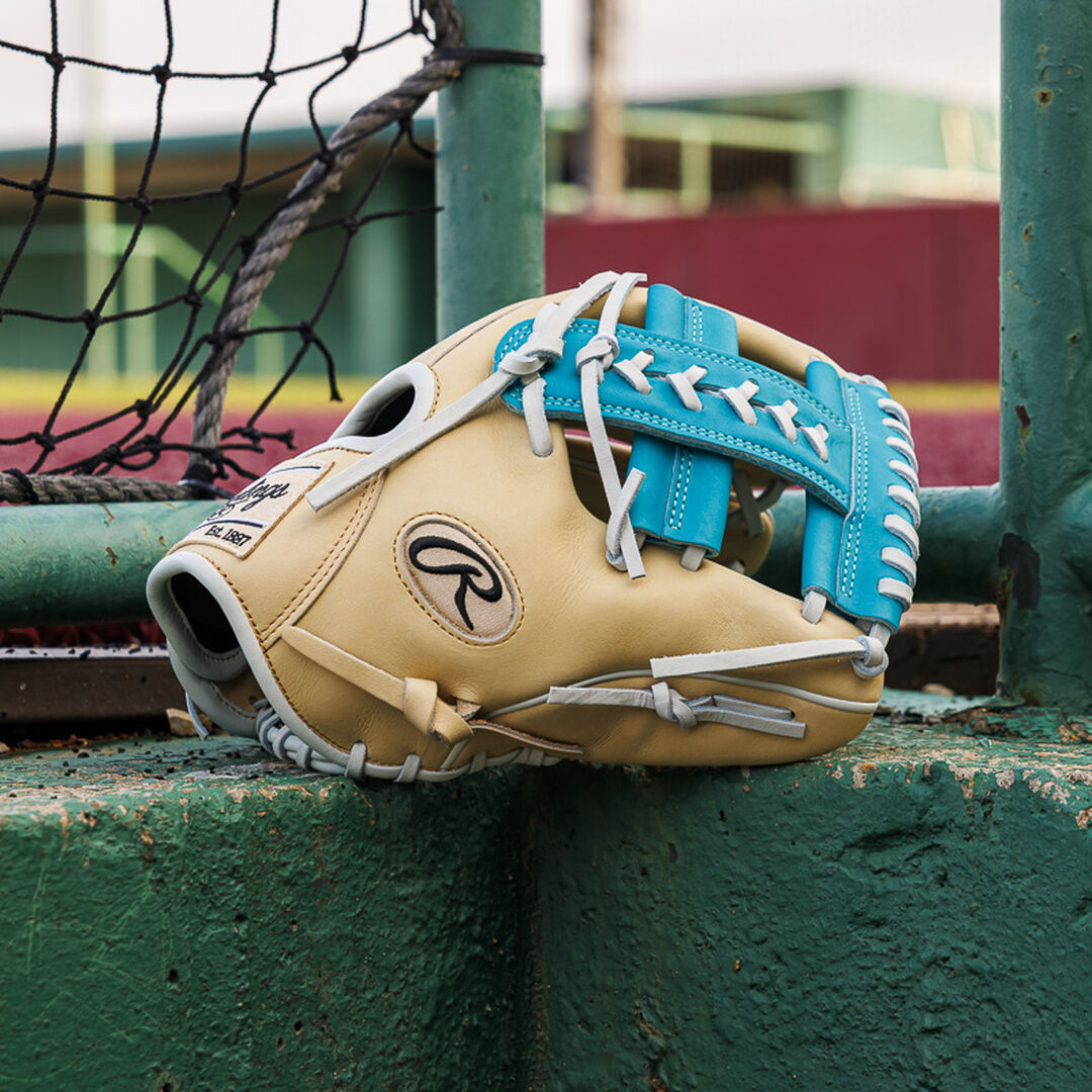 Exclusive Heart of the Hide 11.5-inch Infield Glove Right Hand Throw - Image 2
