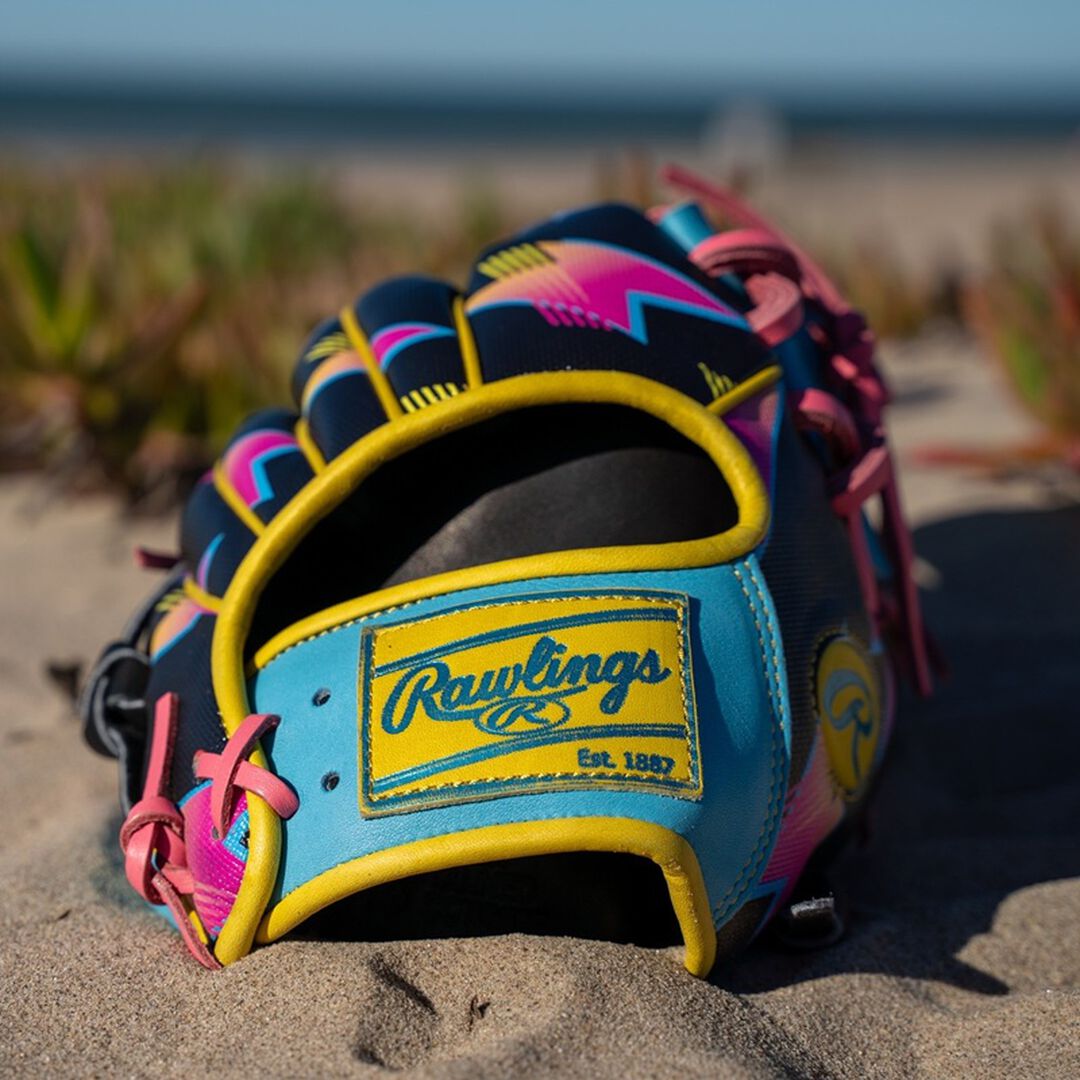 Rawlings Heart of the Hide Spring Break 11.5 Inch Infield Glove Right Hand Throw - Image 10